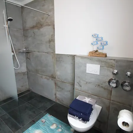 Deichperle-modern & Ruhige Lage * Prerow